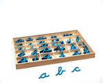 91224 Verschiebbare Alphabet Medium (Kursiv-Blau) - Medium Movable Alphabet (Cursive-Blue) Montessori